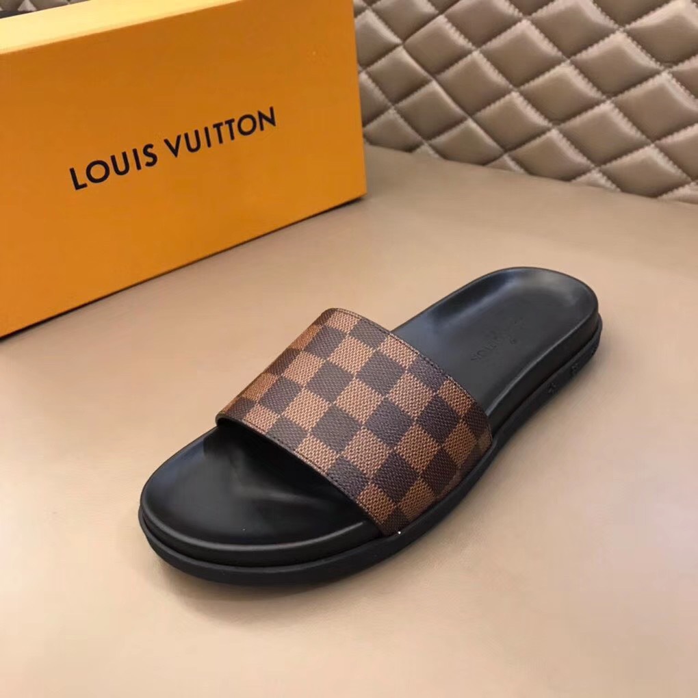 Dép Louis Vuitton nam like auth quai ngang caro nâu DLV09