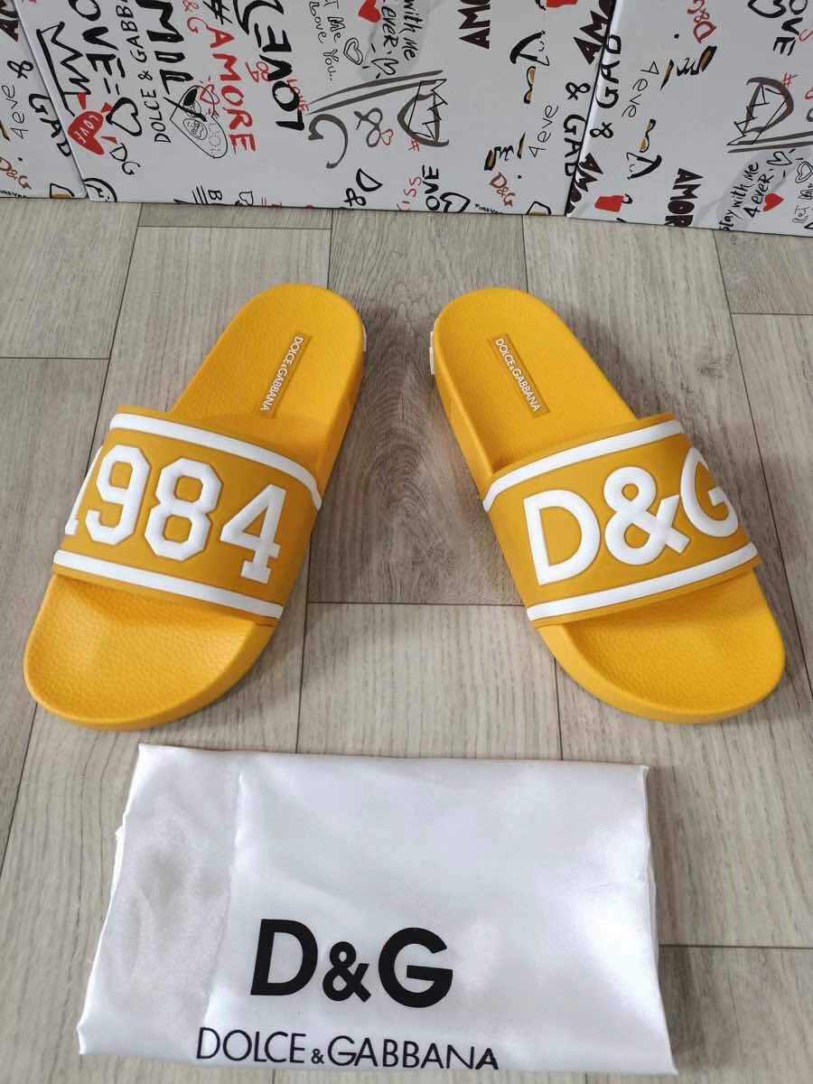 Dép Dolce nam siêu cấp quai ngang họa tiết logo màu vàng DDG09
