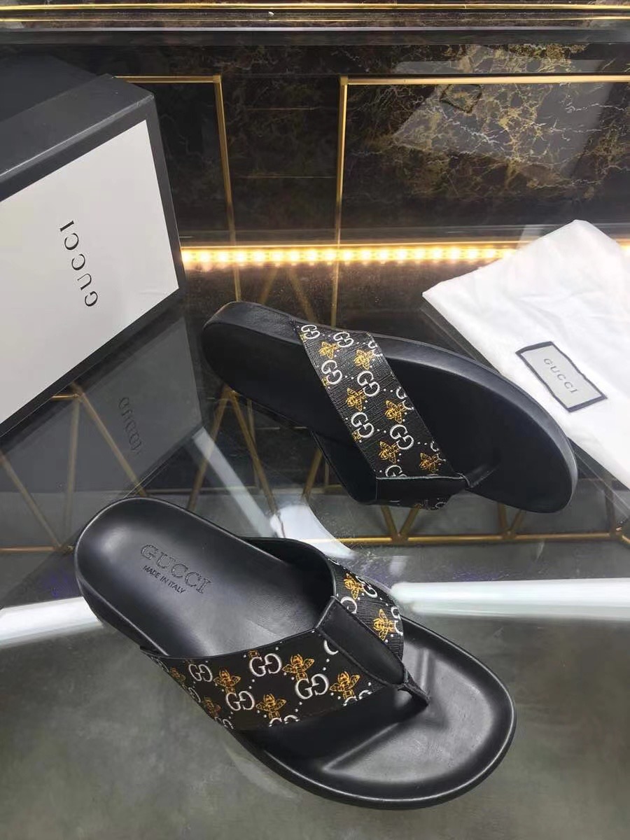 Dép Gucci nam siêu cấp kẹp ngón họa tiết ong màu đen DGC45