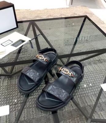 Dép Gucci nam siêu cấp sandal họa tiết khóa logo vàng DGC63